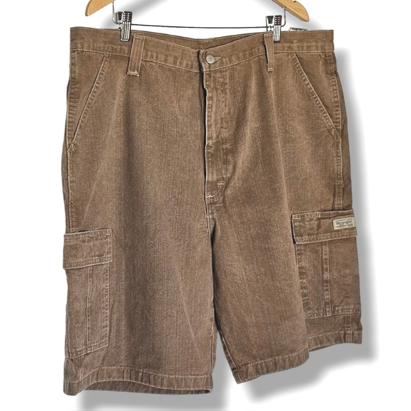 Wrangler Cargo Shorts Mens Size 40 Tan Denim Pockets 9.5” Inseam Cotton NEW - Picture 3 of 9